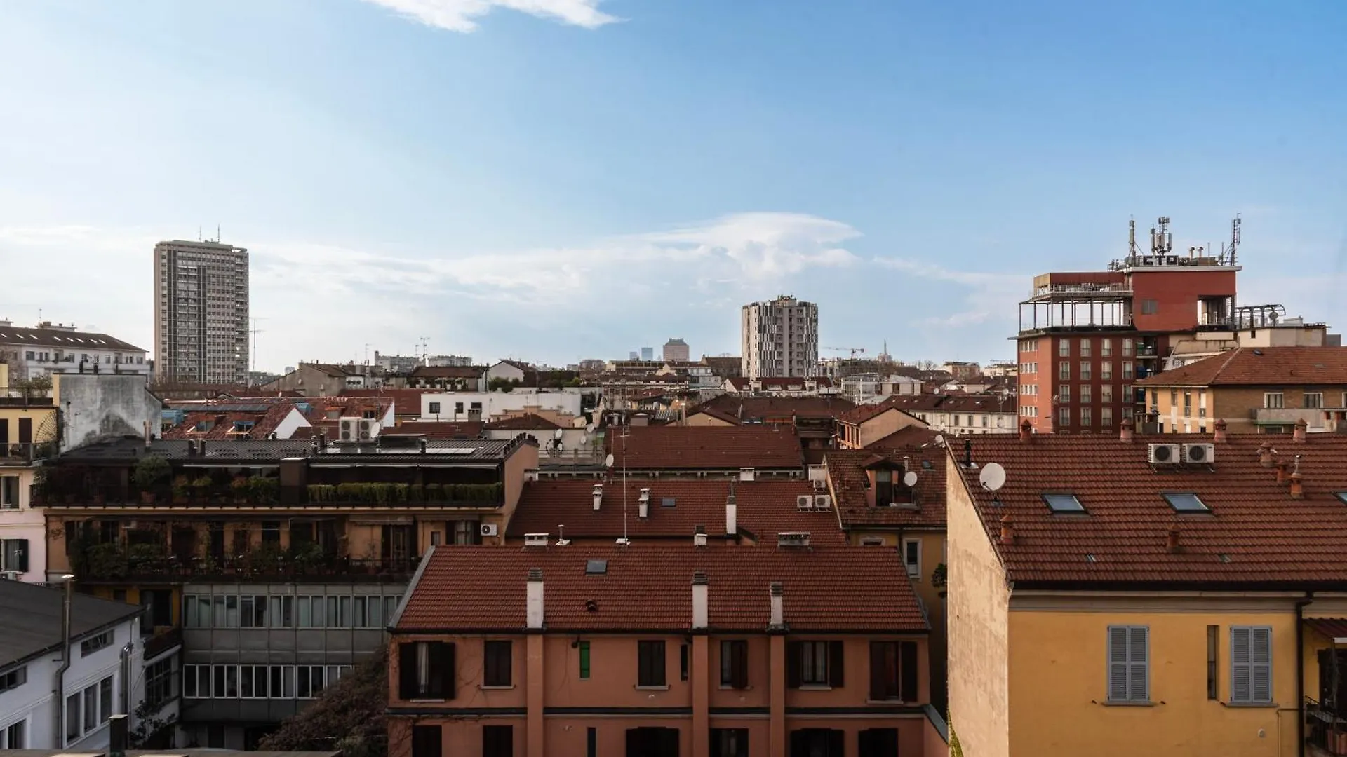 Youhosty - Porta Romana Apartment Milán