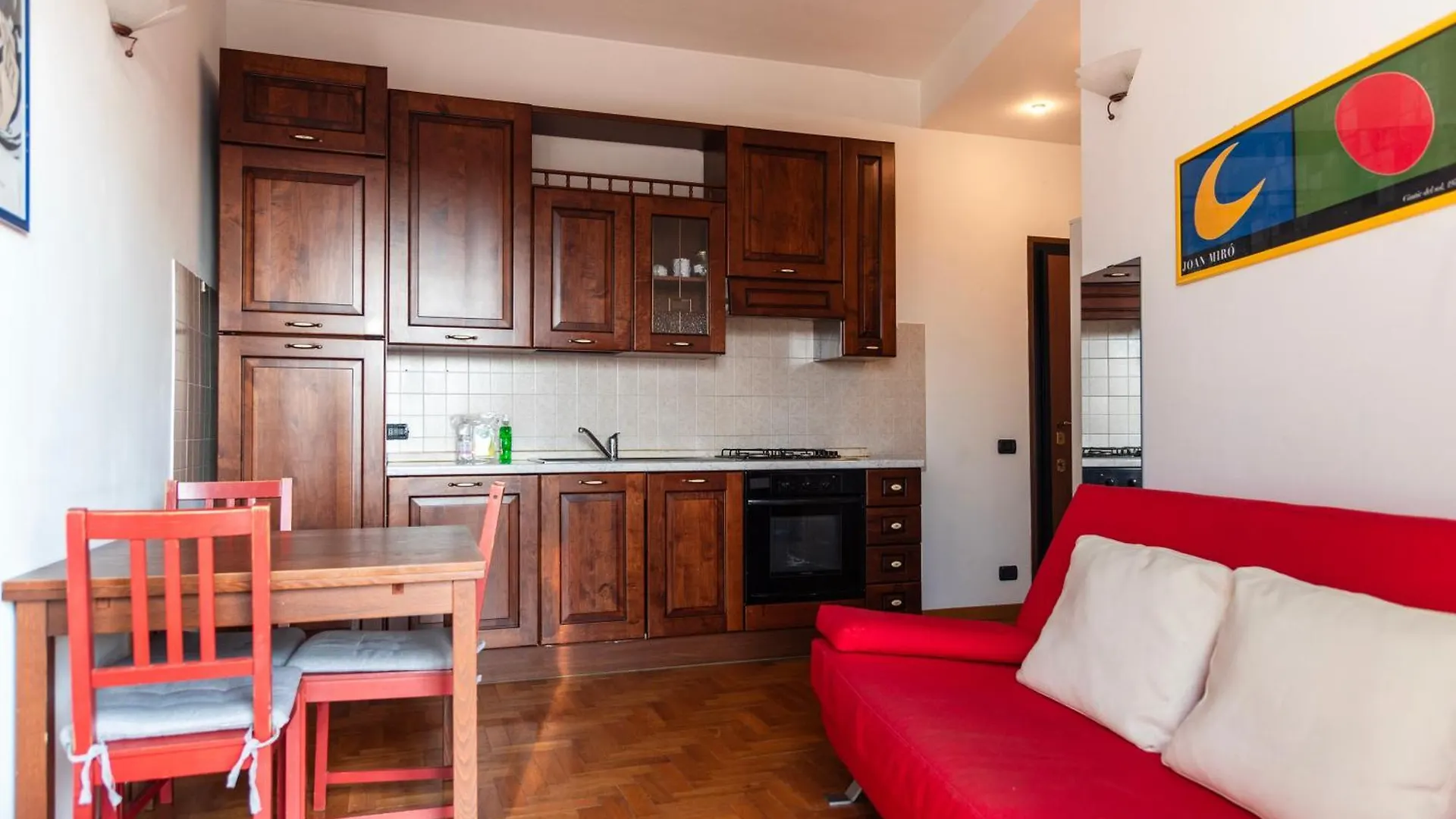 Youhosty - Porta Romana Apartment Milán